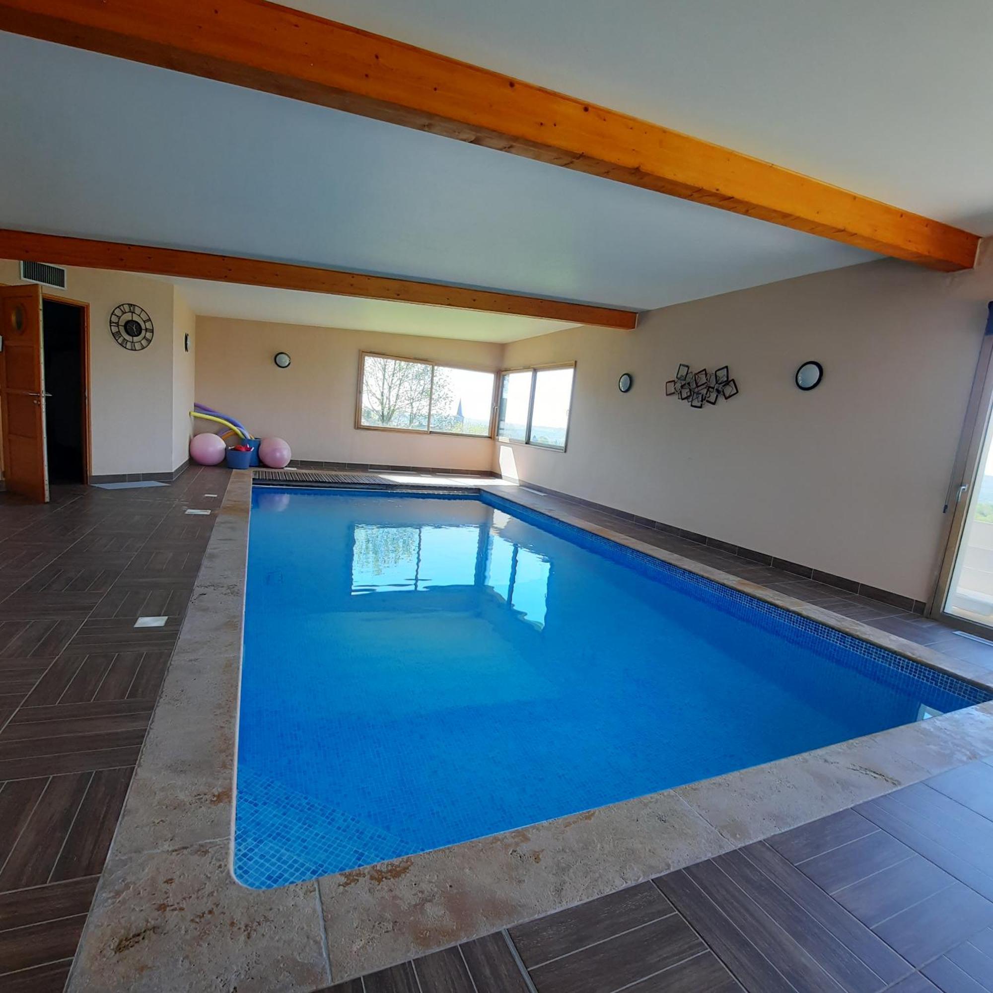 Magnifique Villa Avec Piscine Interieure Saint-Pois ภายนอก รูปภาพ