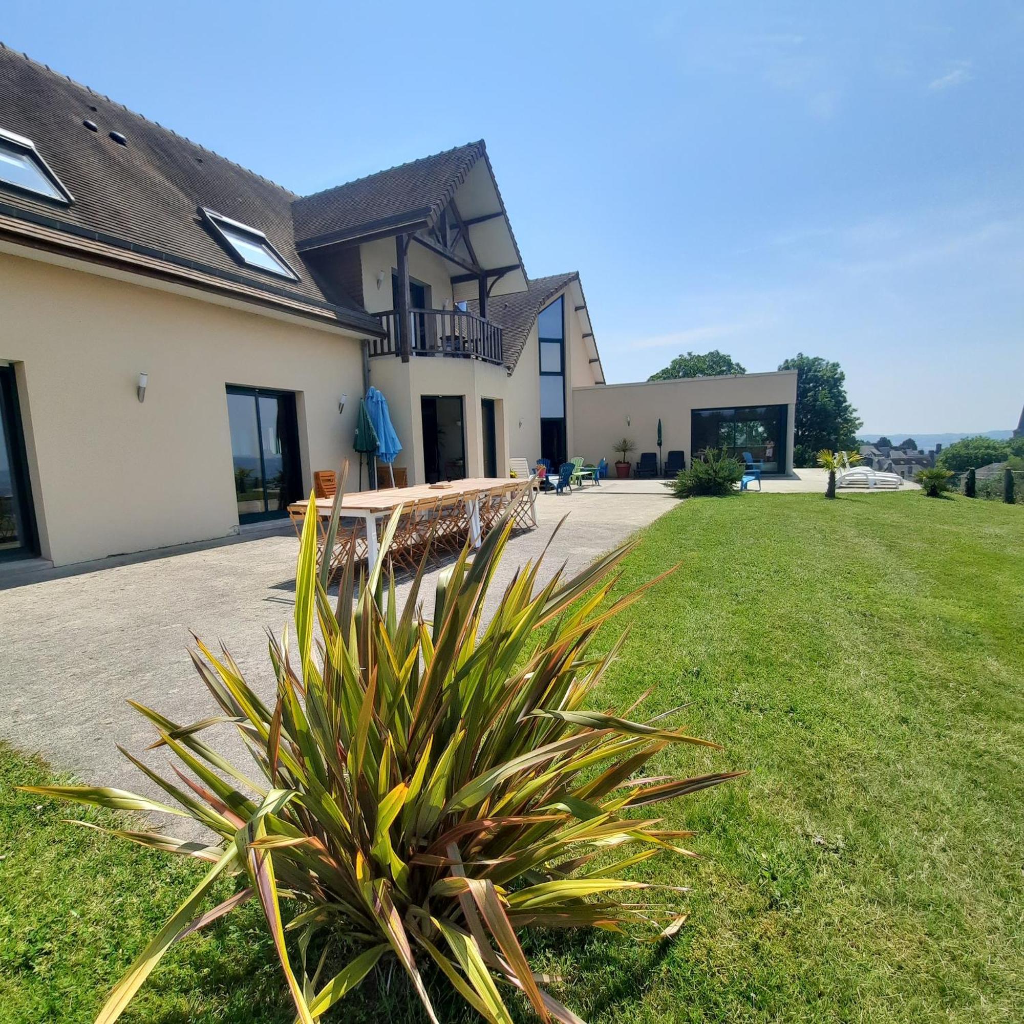 Magnifique Villa Avec Piscine Interieure Saint-Pois ภายนอก รูปภาพ