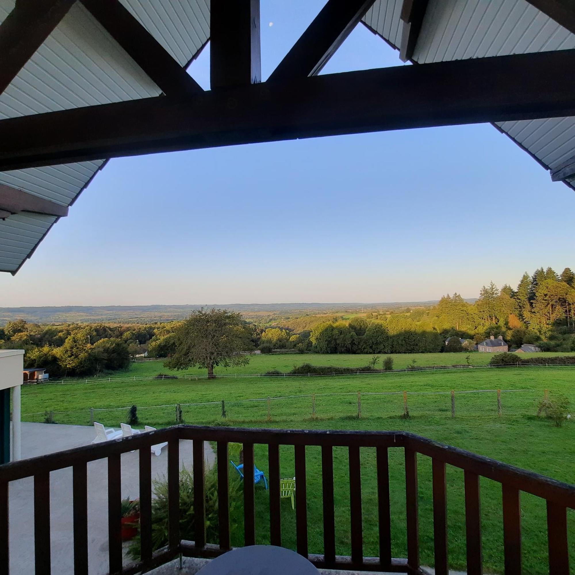 Magnifique Villa Avec Piscine Interieure Saint-Pois ภายนอก รูปภาพ